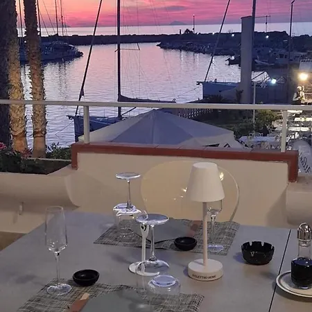 Курортный комплекс Atlantis 2*