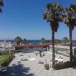 Atlantis منتجع 2*